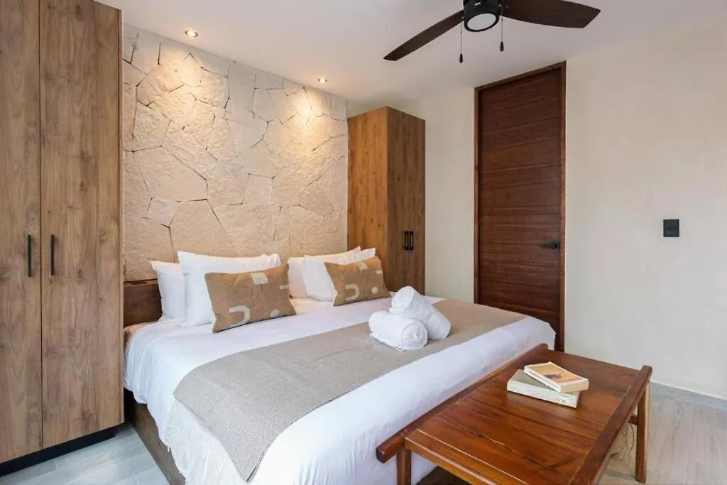 Cozy Apartament With A King Size Bed トゥルム 0*,